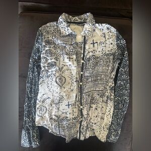 Women's Black and White Patterned Button Up Shirt